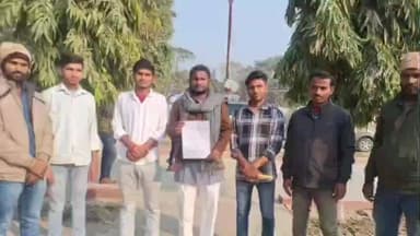 मधेपुरा: बीएनएमयू में शुल्क वृद्धि के खिलाफ एनएसयूआई कार्यकर्ताओं ने कुलसचिव को सौंपा मांगपत्र