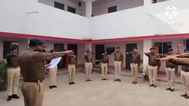 साहिबगंज: जिले के सभी थानों और पुलिस लाइन मैदान में पुलिस अधिकारियों व कर्मियों को राष्ट्रीय मतदाता दिवस की शपथ दिलाई गई