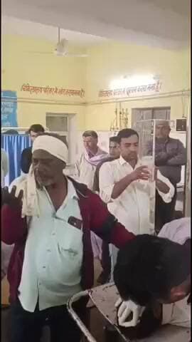 सिकराय: कोलवा थाना क्षेत्र में जुगाड़ और पिकअप की टक्कर में दो लोग गंभीर घायल, उन्हें जयपुर रेफर किया गया