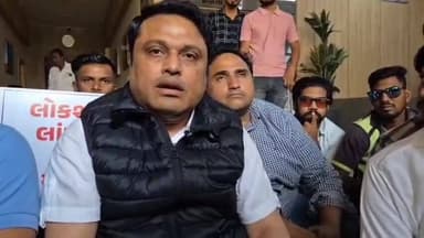 હાંસોટ: SIRની કામગીરીમાં ગેરરીતિના આક્ષેપ સાથે વિરોધ કરનાર કોંગ્રેસ અને આપના કાર્યકરોની પોલીસે અટકાયત મામલે પ્રદેશ પ્રતિક્રિયા