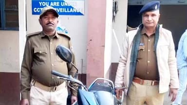 बैसा: रौटा में वाहन जांच के दौरान 19.50 लीटर देसी शराब बरामद, चालक फरार