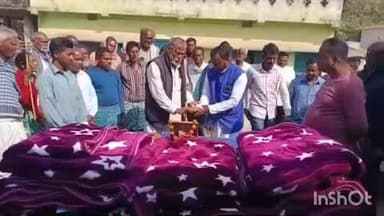 नीमडीह: पुरियारा में पूर्व उप मुख्यमंत्री स्व. सुधीर महतो की पुण्यतिथि पर 150 जरूरतमंदों को कंबल वितरित