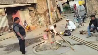 बरेली: पेयजल व्यवस्था मजबूत: बरेली नगर परिषद ने वार्ड 8 व 13 के हैंडपंप दुरुस्त कराए