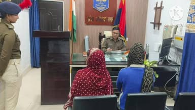 बगहा: बगहा एसपी जन सुनवाई में लोगों की समस्याओं से हुए रूबरू