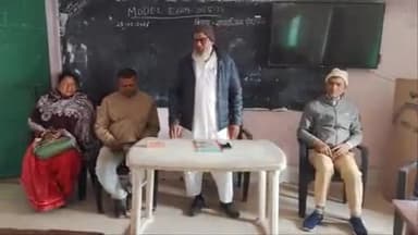 ठाकुरगंगटी: ठाकुर गंगटी उत्क्रमित उच्च विद्यालय में गुरुवार को प्रधानाध्यापकों की मासिक गुरु गोष्ठी हुई