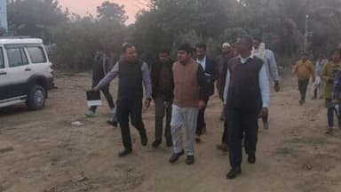 गोराडीह: उप विकास आयुक्त ने बैजानी पंचायत का दौरा कर विकासात्मक योजनाओं की समीक्षा की