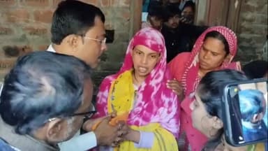 বড়ঞা: অতিরিক্ত কাজের চাপেই মৃত্যু? মৃত BLO জাহাঙ্গীর শেখের পরিবারের পাশে তৃণমূল নেতৃত্ব