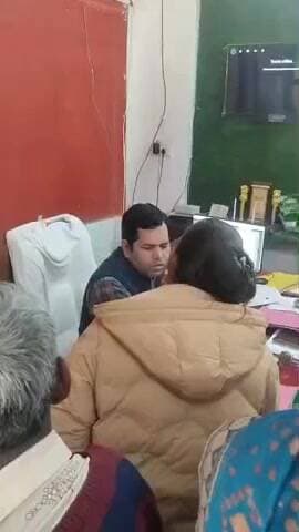 कोरांव: खंड विकास अधिकारी कार्यालय कोरांव ने मतदाता सूची में छूटे मतदाताओं के नाम जोड़ने के लिए आवश्यक प्रपत्र देने की अपील की