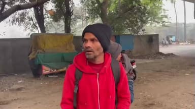 વલસાડ: RPF મેદાન નજીકથી પસાર થયેલા વાહન ચાલકોને અચાનક આંખમાં બળતરા થવા માંડતા વાહન ચાલકો મુશ્કેલીમાં મુકાયા