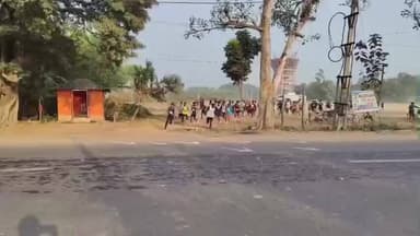 গড়বেতা ৩: নেতাজি সুভাষচন্দ্র বসুর জন্মদিন উপলক্ষে চন্দ্রকোনারোড বলাকা স্পোর্টিং ক্লাবের উদ্যোগে ৩ কিলোমিটার দৌড় প্রতিযোগিতা