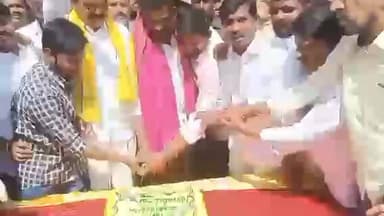 ధర్మవరంలో నారా లోకేష్ పుట్టినరోజు వేడుకల్లో పాల్గొన్న పరిటాల శ్రీరామ్