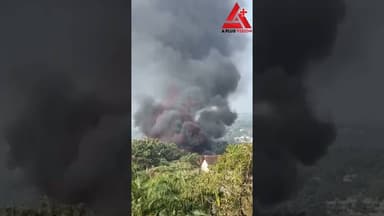 കോഴിക്കോട് എയർപോർട്ട്ഇഎംഐ കോളേജിലെ മുന്നിലെ സ്ഥലത്തെ അടികാടുകൾക്ക് തീ പിടിച്ചു