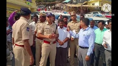 నార్కెట్పల్లి: చెరువుగట్టు బ్రహ్మోత్సవాల ఏర్పాట్లను పరిశీలించిన కలెక్టర్ చంద్రశేఖర్ ఎస్పీ శరత్చంద్ర పవర్