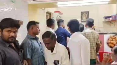 பழனி: தனியார் தேநீர் கடையில் ஒரு டீ, காபி ஒரு ரூபாய்க்கு விற்பனை செய்யப்பட்டது பொதுமக்களிடையே வரவேற்பை பெற்றுள்ளது