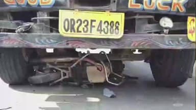 ସୋନପୁର: ରାମପୁର ପାଖରେ ଟ୍ରକ ଧକ୍କାରେ ଯୁବ ଚାଷୀ ଙ୍କ ମୃତ