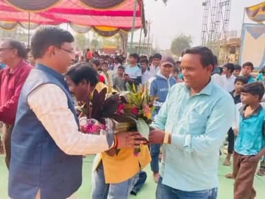 किरनापुर: ग्राम पंचायत पाला में आनंद उत्सव आयोजित, विधायक राजकुमार कर्राहे ने विद्यार्थियों को दिया प्रेरक संदेश