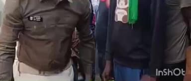 फुलपरास: लौकहा थाना क्षेत्र के मांझी पिपराही गांव के नटवा टोल में एक ही रात में चार घरों में चोरी