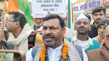 #arwalnews #PublicKiAwaz #accident #public #viral #bihar #BiharNews #roadsafety #PublicService #NH139 #पब्लिक न्यूज़रेल ...