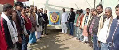 फुलपरास: फूलपरास में राजद कार्यकर्ताओं ने पूर्व सीएम जननायक कर्पूरी ठाकुर की जयंती धूमधाम से मनाई