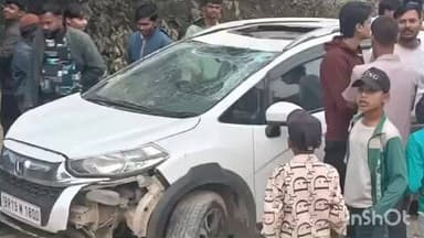 लखनौर: रुपौली में एनएच 527 ए पर कार दुर्घटनाग्रस्त होकर पलटी, चालक सहित तीनों सवार बाल-बाल बचे