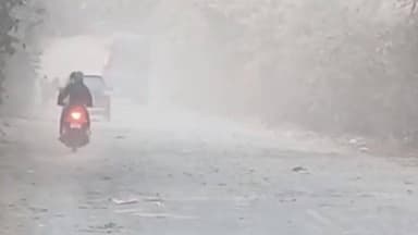 ठाकुरद्वारा: काशीपुर-भोजपुर रोड की बदहाल स्थिति पर उठाए सवाल, लोगों को हो रही भारी दिक्कतों का सामना