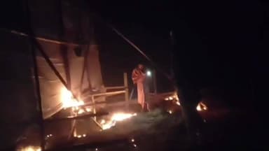 সবং: সবংয়ে রাতের অন্ধকারে SFI -DYFI এর নওজোয়ান যাত্রার সভামঞ্চে আগুন!