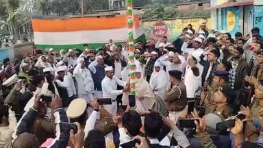 अमौर: अमौर प्रखंड मुख्यालय सहित विभिन्न सरकारी और गैर सरकारी संस्थानों में झंडोतोलन