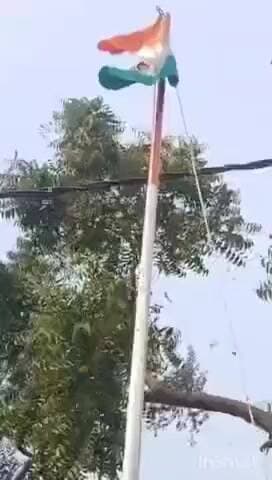 पालीगंज: पालीगंज में गणतंत्र दिवस पर सरकारी व गैर सरकारी स्कूलों में फहराया गया तिरंगा झंडा