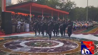 💐💐💐बाँदा :-गणतंत्र दिवस पर पुलिस लाइन मैदान में परेड की सुंदर छलकिया, बाँदा पुलिस की जान शान 💐💐💐