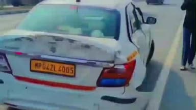 विजयनगर: NH-48 पर 27 मिल चौराहे पर कार दुर्घटनाग्रस्त, बिजयनगर 27 मील चौराहे की पुलिया पर हादसा, कार हुई पूरी तरह क्षतिग्रस्त