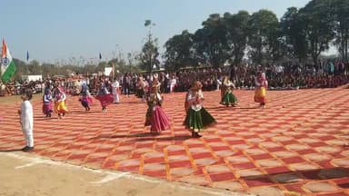 नन्हे कदमों ने रच दिया इतिहास- आदर्श प्ले स्कूल के बच्चों का 26 जनवरी पर अद्भुत प्रदर्शन
#RepublicDay #AdarshPlaySchool