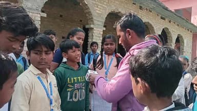 भिन्न समस्याओ को लेकर छात्र छात्राओं का धरना जारी.. ( बन्दरा प्रखंड अंतर्गत श्यामा राजकीय बुनियादी विद्यालय रतवारा)
#vi...