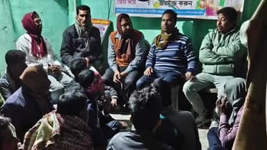 কেশপুর: কেশপুরের রলাপাট ও জয়পুরের বুথের তৃণমূল কর্মীদের নিয়ে কর্মী বৈঠক সেরে ফেললেন অঞ্চল সভাপতি