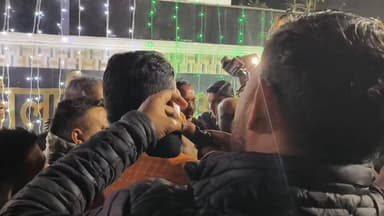 45 मिनट तक नजर बंध क्यों,रखा सुने
#UGC_RollBack
#UGCविरोध
#boycottUGC