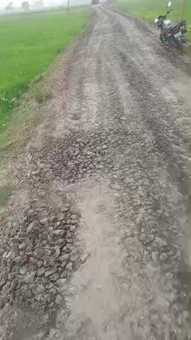 nirmali Panchayat to Srinagar ki road hai aap log dekhiae sadak ki sthiti kya hai aur is page per
