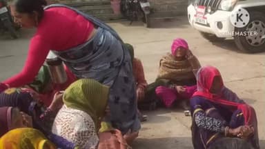 खानपुर: बैसार ग्राम पंचायत में 1 वर्ष से मनरेगा कार्य बंद होने से नाराज श्रमिकों ने पंचायत समिति परिसर में किया धरना प्रदर्शन