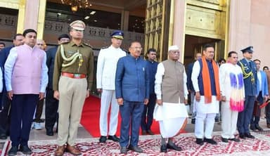 विधानसभा पहुंचने पर राज्यपाल का हुआ अभिनंदन -राज्यपाल श्री हरिभाऊ बागडे ने सोलहवीं राजस्थान विधानसभा के पंचम सत्र में अभ...