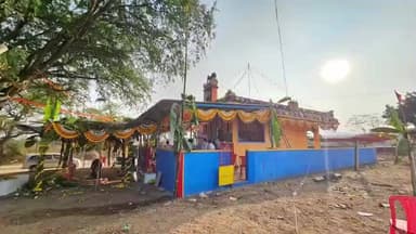 தேன்கனிகோட்டை: எருமுத்தனள்ளி கிராமத்தில் எழுந்தருளி உள்ள ஸ்ரீ குலுமூர் மாரியம்மன் கோவில் கும்பாபிஷேக விழாவில் பாஜகவினர் பங்கேற்பு