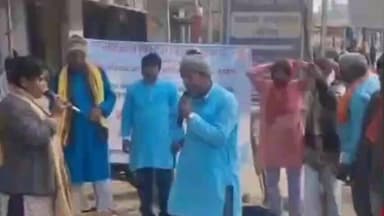 लौरिया: बेतिया: लौरिया में जागरूकता रैली से यातायात नियमों का पाठ पढ़ाया गया