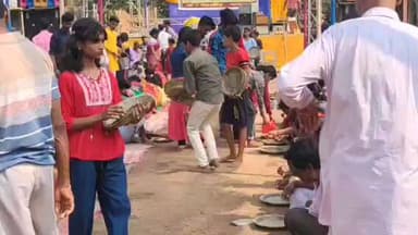 শালবনি: শালবনির মেমূলে সরস্বতী পুজো উপলক্ষে নরনারায়ণ সেবা, প্রসাদ খেলেন হাজার হাজার ভক্ত