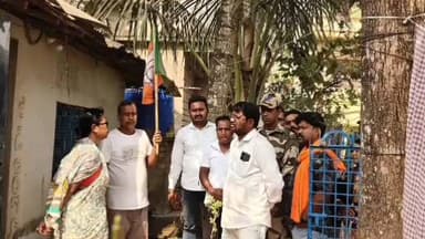 ডেবরা: ডেবরায় বিজেপির গৃহ সম্পর্ক অভিযান, বাড়িতে বাড়িতে ঘাটালের বিধায়ক শীতল কপাট