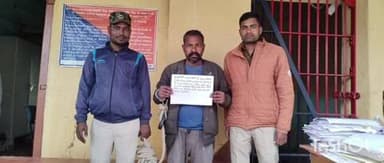 हरलाखी: गंगौर एसएसबी कैम्प के जवानों ने 320 बोतल शराब के साथ एक धंधेबाज को किया गिरफ्तार