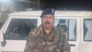 बिजनौर के शेरकोट क्षेत्रान्तर्गत ग्राम तैय्यब में युवक ने की आ*त्म ह*त्या।
#Bijnor
#uppolice
#Bijnorpolice