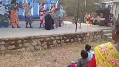 चैनपुर: सिलफरी गांव में वन महोत्सव का आयोजन, जल, जंगल और जमीन बचाने का लिया गया संकल्प