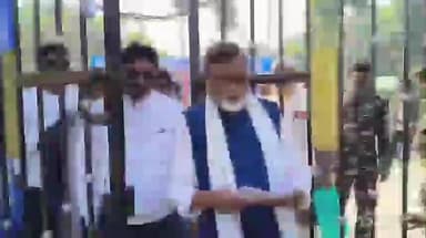 হরিশ্চন্দ্রপুর ১: নোটিশ সাথে শুনানি কেন্দ্রের লাইনে রাজ্য সরকারের মন্ত্রী সহ তার পরিবার