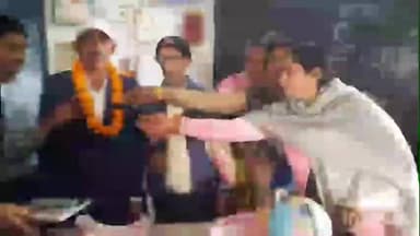 शिक्षक सौरभ कुमार के सम्मान में विदाई सह सम्मान समारोह का आयोजित