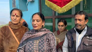 बिलासपुर सदर: आपदा में सहयोग की मिसाल, मैत्री संस्था ने बढ़ाया मदद का हाथ, गांव काथला में गत दिवस तेज हवा और तूफान के कारण