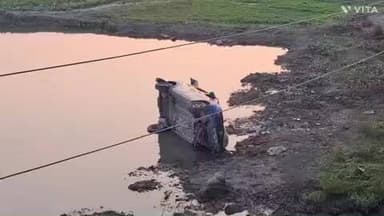 बनमनखी: एनएच 107 पर भीषण सड़क हादसा, तेज रफ्तार वाहन 20 फीट गहरी खाई में गिरा, 7 लोग घायल