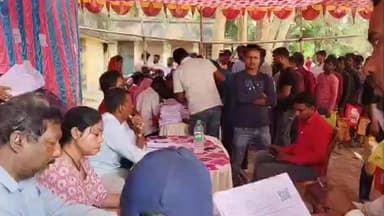 ক্যানিং ২: ক্যানিং পূর্বের তাম্বুলদহ ১ পঞ্চায়েতের পাঁচ টি বুথের হাজার হাজার মানুষ হিয়ারিং ক্যাম্পে হাজিরা দিল