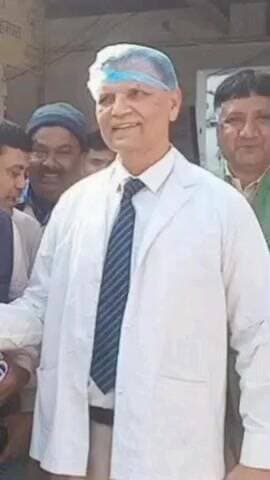 विभूतिपुर: निर्मल कुमार चौधरी बने सिविल सर्जन विभूतिपुर के स्वास्थ्य कर्मियों ने दी बधाई